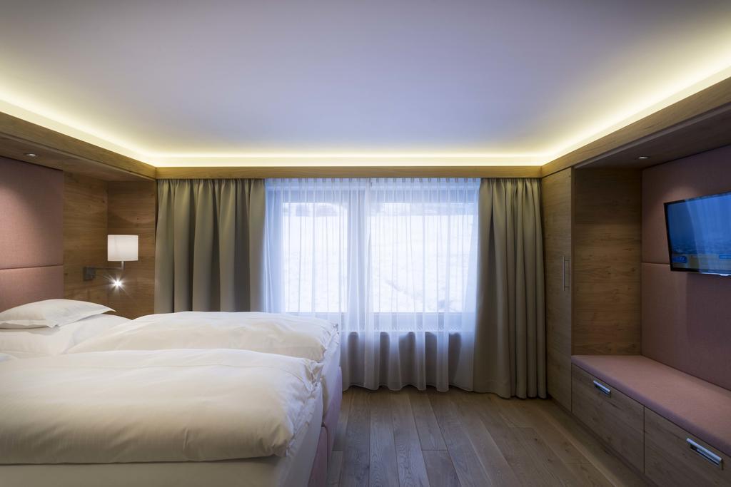 Hotel Garni Panorama Lech am Arlberg Rom bilde